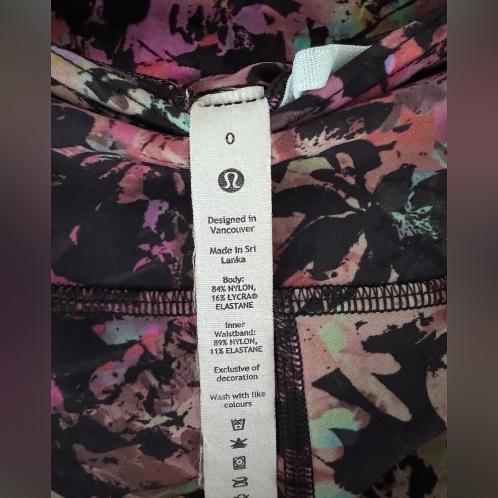 Lululemon Black Multi Patterned Leggings - image 3